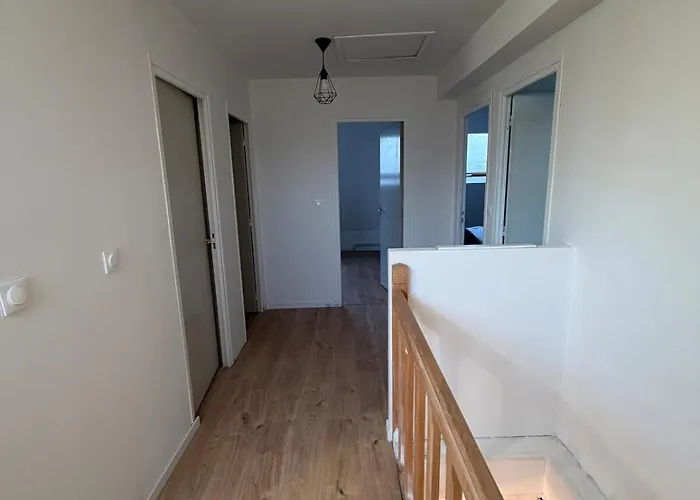 Large Townhouse Apartment *